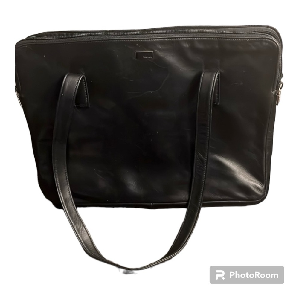 Perlina New York laptop case